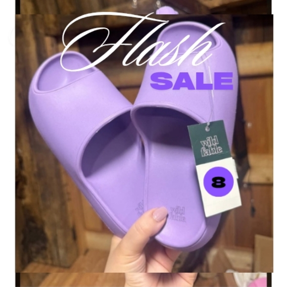 Size 8 Or 7 Wild Fable Purple Women's Slide Sandals - Picture 1 of 2